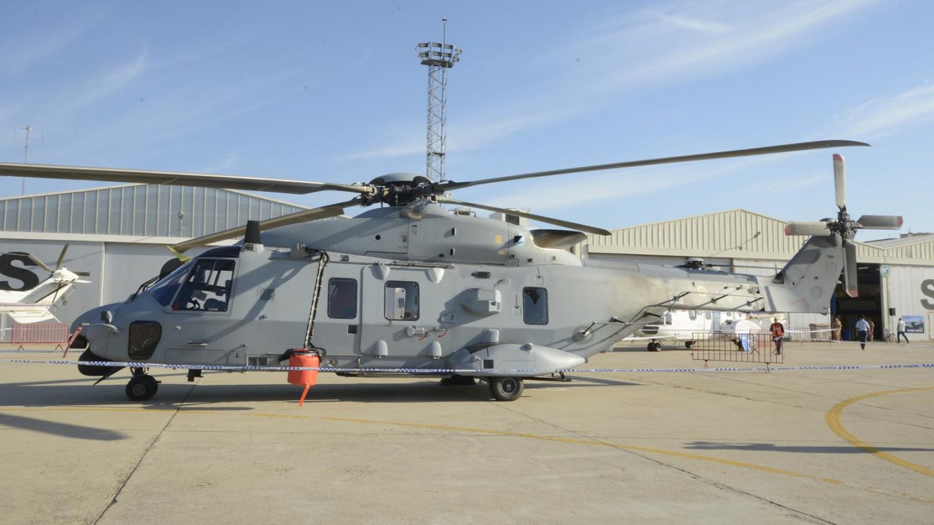 Airbus Helicopters desplazó desde Albacete su NH90 de desarrollo que en estos momentos se está usando para la certificación de los equipos para la versión del Ejército del Aire como la grúa externa de rescate o la torreta electroóptica.