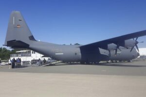 Alemania acaba de recibir su primer C-130 y ya está preparando su sustitución.Alemania acaba de recibir su primer C-130 y ya está preparando su sustitución.