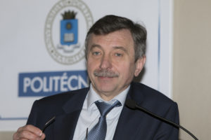 Alexandr Lazutkin durante su visita a la ETSIAE en Madrid.