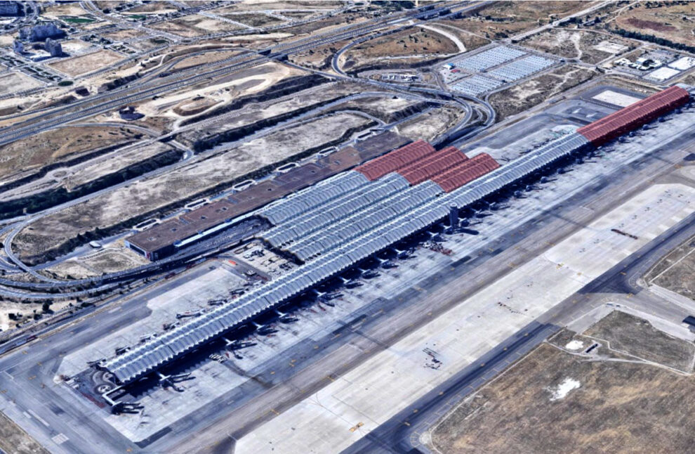 Ampliación hacia el norte de laT4 de Madrid-Barajas.