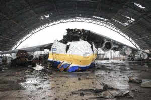 El An-225 destruido tras un ataque ruso al aeropuerto de Hostomel.