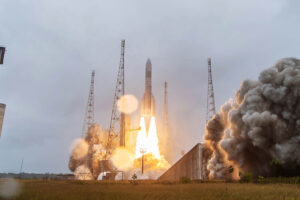 Despegue desde Kourou del Ariane 6 en su segundo lanzamiento.