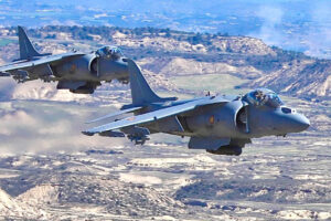 La Armada ha comprado 5 Harrier para repuestos para poder mantener en vuelo el modelo hasta 2032.