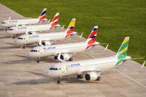 Decoraciones que lucirán los cinco Airbus A320 dee Latam.