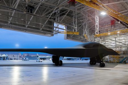 Segunda de las imágenes del B-21, hecha pública en enero de 2020.