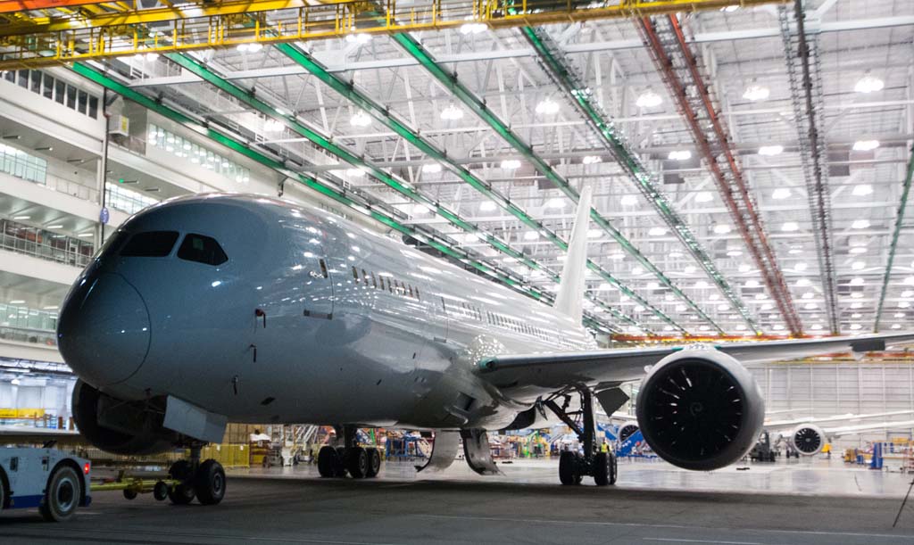 El centésimo Boeing 787 salido de la cadena de montaje de Charleston.