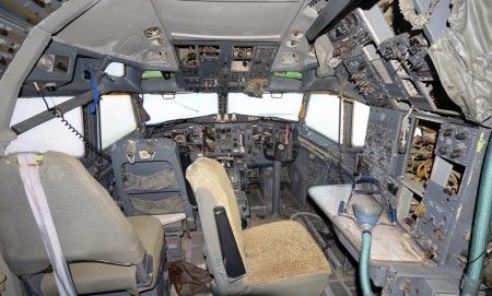 Cockpit del Boeing 727 EC-CFE