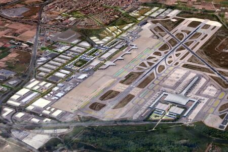 Aena planea comenzar a comercializar la ciudad aeroportuaria de Barcelona-El Prat en 2025.
