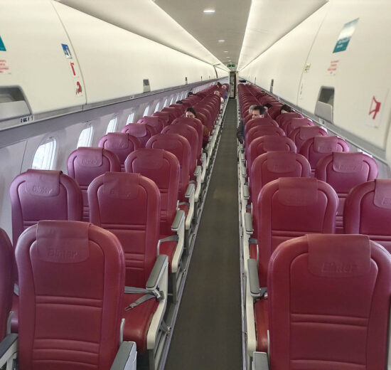 Cabina de pasaje de los Embraer E195-E2 de Binter Canarias.