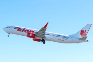 Despegue del primer Boeing 737 MAX 9 en su vuelo de entrega de Boeing Field a Honolulu, escala de camino a su base en Bangkok.