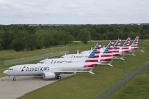 Aviones Boeing 737 MAX de American Airlines almacenados tras la orden de paralización en tierra.
