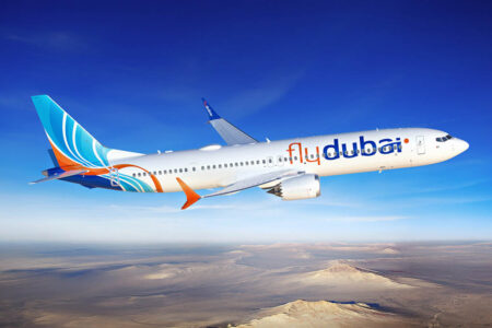 Flydubai firma con Boeing en el salón de Dubai dsespués de haberlo hecho con Airbus.