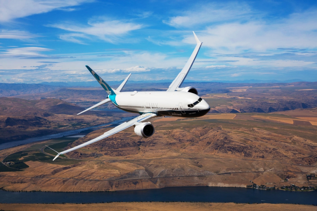 El Boeing 737 MAX demuestra su maniobrabilidad en este vídeo.