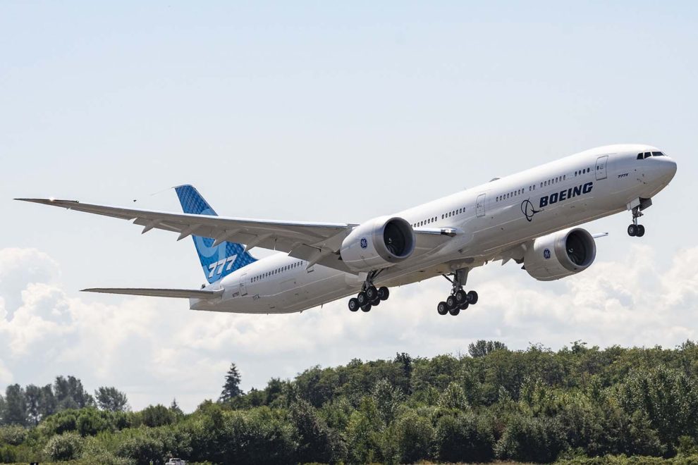 Despegue del tercer Boeing 777-X en su primer vuelo.