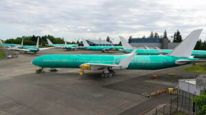 Aviones Boeing 777-9 almacenados en Everett.