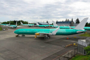 Aviones Boeing 777-9 almacenados en Everett.