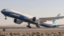 Las pruebas del Boeing 777X van bien, pero la certificación se ha vuelto a retrasar, ahora a 2027.