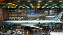 Cadena de montaje del Boeing 777 en Paine Field, al norte de Seattle.