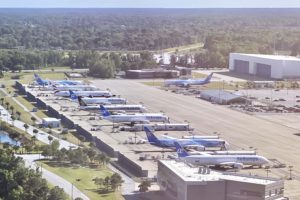 Aviones Boeing 787 aparcados en la factoría de Charleston a la espera de su entrega.