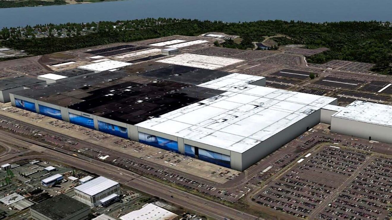 La factoría de Boeing en Everett. Los diferentes colores del techo señalan las ampliaciones realizadas.