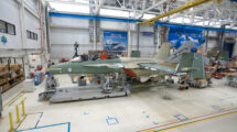 Cadena de montaje del Boeing F-18 en Saint Louis.