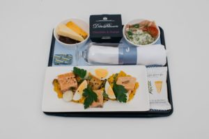 Bandeja ofrecida por British Airways en su clase business europea en vuelos desde el aeropuerto de LOndres Gatwick.