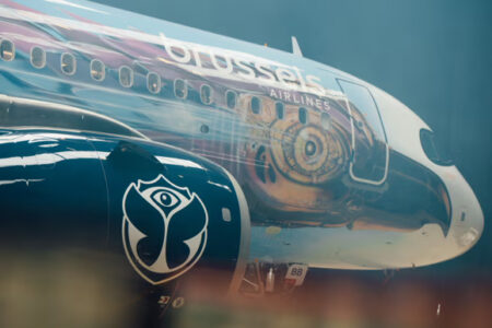 Detalle de la decoración exterior del Airbus A320neo  OO-SNB de Brussels Airlines.