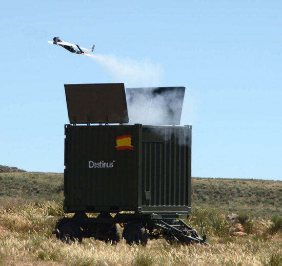 Lanzamiento de un interceptor de UAS Destinus Hornet durante las demostraciones de la Campaña de Experimentación Táctica del Ejército de Tierra.