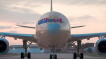 Llegada a Getafe en su vuelo de entrega del primer Airbus A330 que se convertirá a MRTT para Canadá.