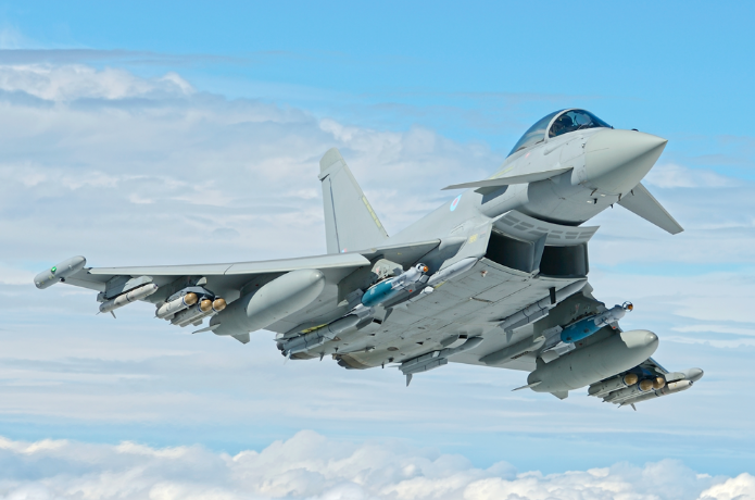La RAF activa un nuevo escuadrón de Eurofighter 2000 Typhoon | Fly News