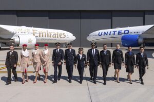 Celebración del anuncio del acuerdo de códigos compartidos entre Emirates y United.