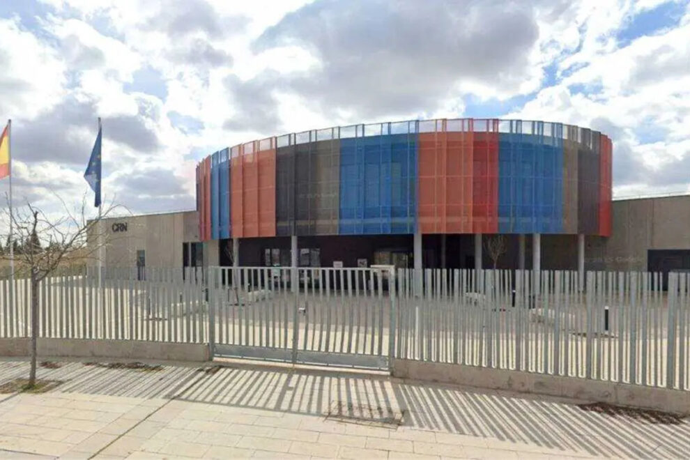 Fachada del Centro de Formación de Construcciones Aeronáutica de Illescas.