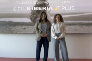 María Jesús López Solás y Beatriz Guillen fueron las encargadas de presentar los cambios de Iberia Plus.