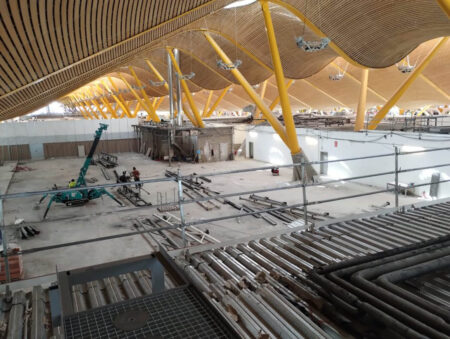 Obras de construcción y equipamiento de la T4.