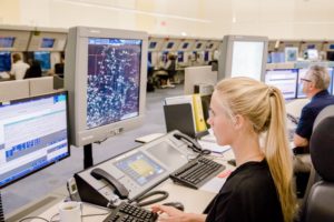 Los nuevos sistemas de comunicaciones IOP entre centros de control aéreo ayudarán a lograr un transporte aéreeo más eficiente.