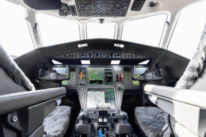 Nueva aviónica EASy IV del Dassault Falcon 2000.