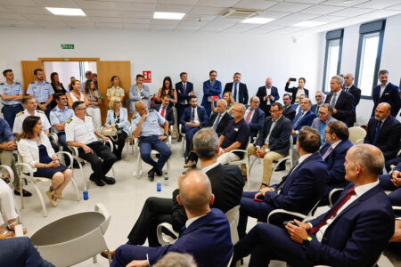 Reunión de la ministra de Defensa con las empresas españolas del sector de los UAV.