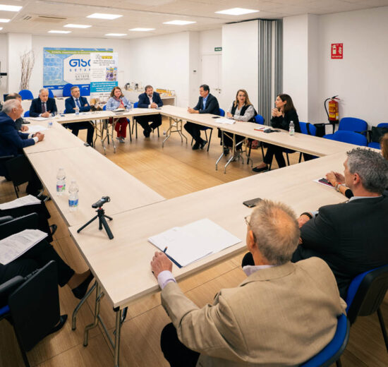 Participantes en el foro de Fly News sobre talnto.