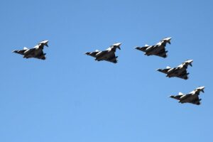Formación de aviones Eurofighter.