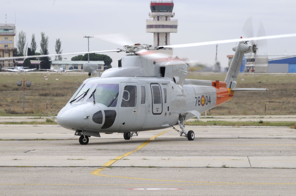 Sikorsky S-76B HE.24-04