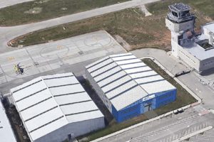 Aspecto que ofrecerá el nuevo hangar de EAS Barcelona en el aeeropuerto de Sabadell.