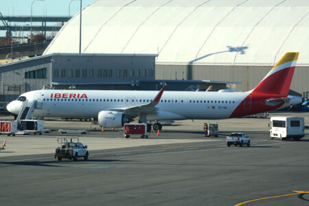 Airbus A321XLR de Iberia en el aeropuerto de Boston.