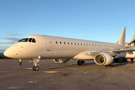 Primer Embraer E190 de One Airways.
