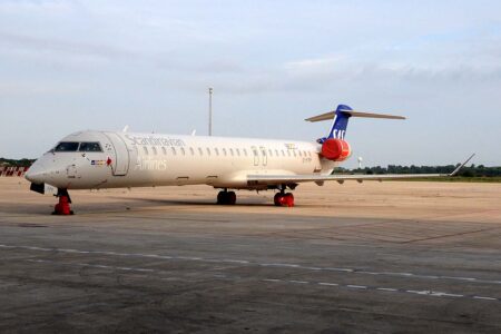 CRJ 900 de Cityjet operado para SAS hasta abril de 2023 y actualmente almacenado en Valencia.