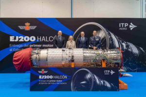 Entrega del primer EJ200 para los Eurofightr Halcón españoles.