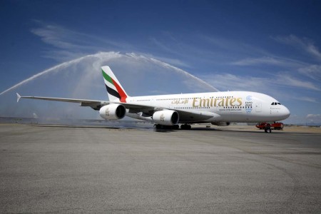 Llegada a Madrid del primer vuelo de Emirates con Airbus A380.