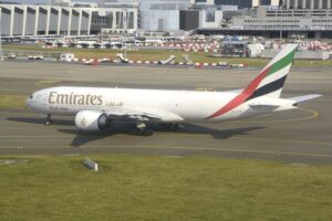Emirates SkyCargo complementa su flota de Boeing 777F con dos B-747-400F alquilados.