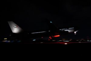 Despegue nocturno de Getafe del cuarto A330 MRTT de Emiratos Árabes.