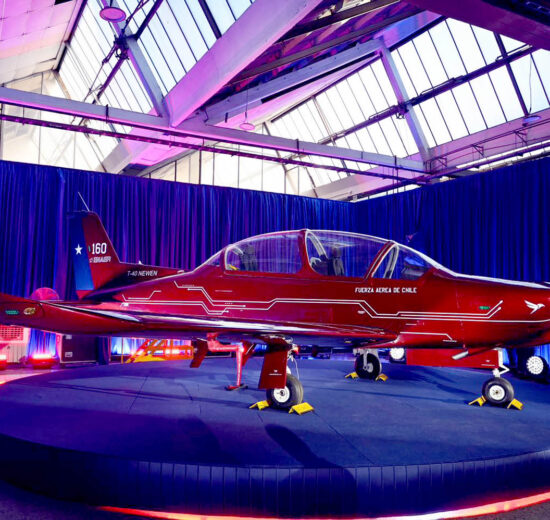 El prototipo del Enaer T-40 Newen durante la presentación.