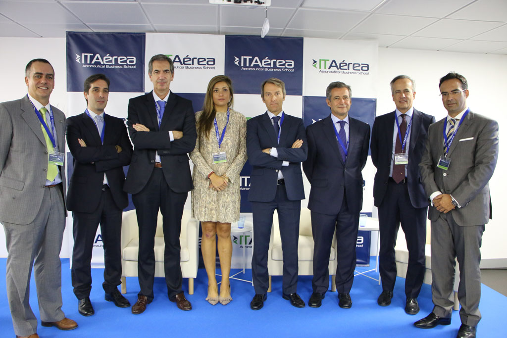ITAérea Business School organizó una jornada sobre el sector aeronáutico en Madrid con las principales empresas del sector.
